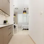 Appartement Jerozolimskie 216 With Parking By Renters *