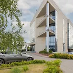Jerozolimskie 216 With Parking By Renters Appartement