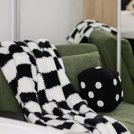 Jerozolimskie 216 With Parking By Renters Varşova