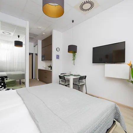 Jerozolimskie 216 With Parking By Renters * Warszawa