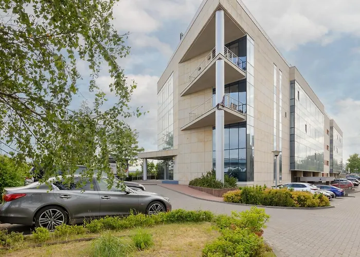 Jerozolimskie 216 With Parking By Renters