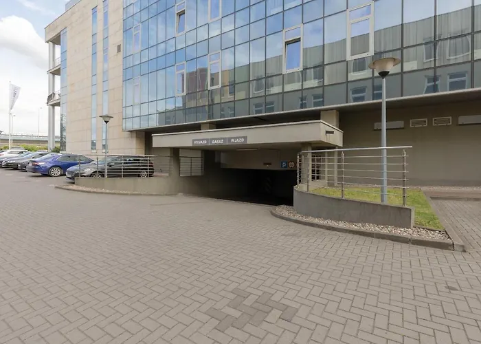 Jerozolimskie 216 With Parking By Renters * Warsaw