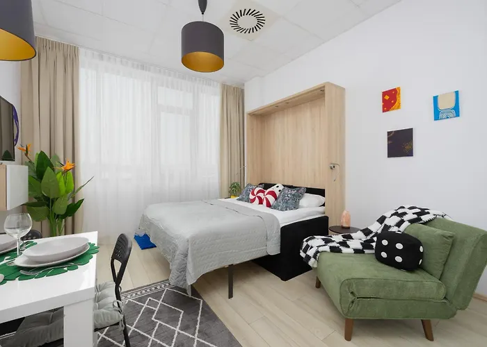 Jerozolimskie 216 With Parking By Renters Apartment