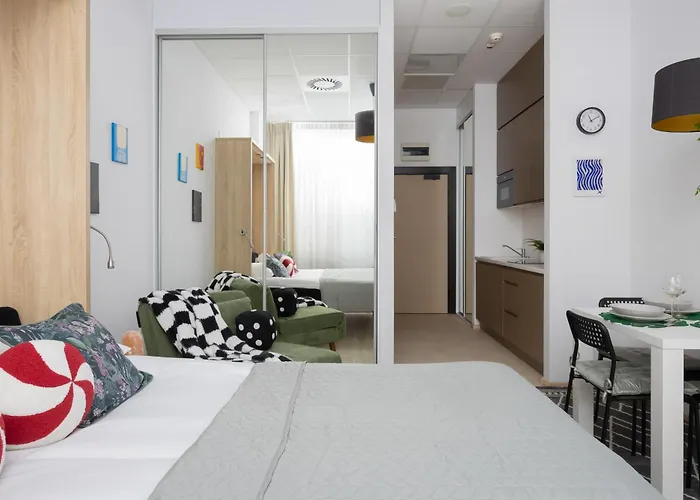 Jerozolimskie 216 With Parking By Renters Apartment Warsaw