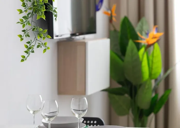 Jerozolimskie 216 With Parking By Renters Apartment Warsaw