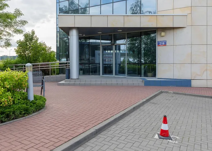 Jerozolimskie 216 With Parking By Renters Apartment *