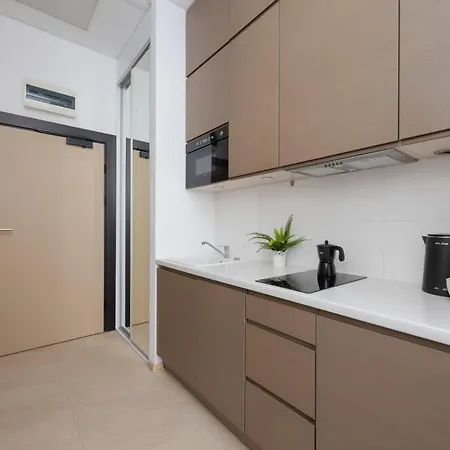 Jerozolimskie 216 With Parking By Renters * ורשה